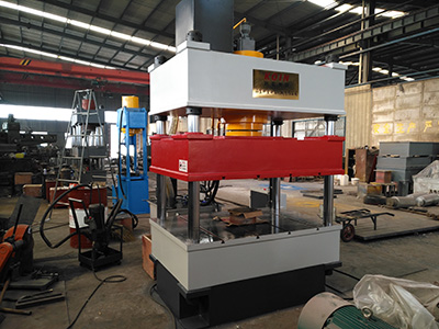 200t四柱三梁液壓機(jī)